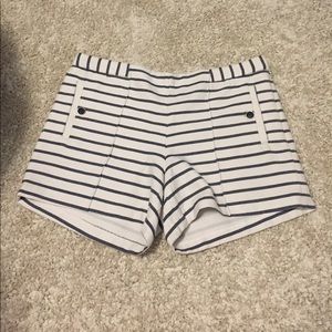 ⚓️MAKE AN OFFER⚓️ Dalia High-waisted stripe shorts