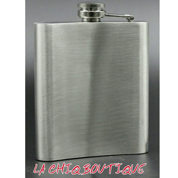 🎊💕HP 7/31/17🎉💕Jack Daniels Hip Flask - Picture 2 of 3