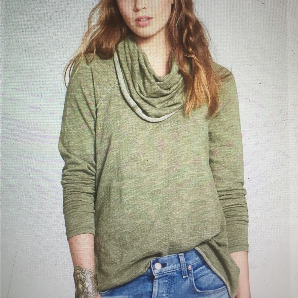 1 day only sale!! NWT Free People cocoon pullover