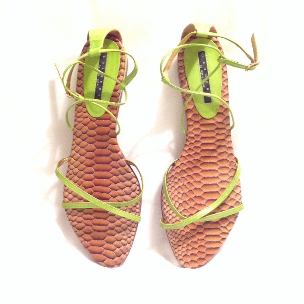 3 for $20📌 Laundry by Shelli Segal Sandals.