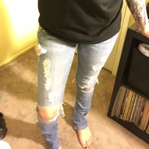 Guess Jeans (distressed)