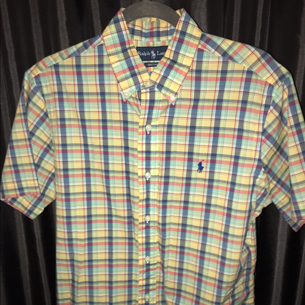 Polo short sleeve button up