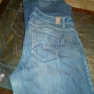 Maurices Denium 5/pocket jean in good condition ??