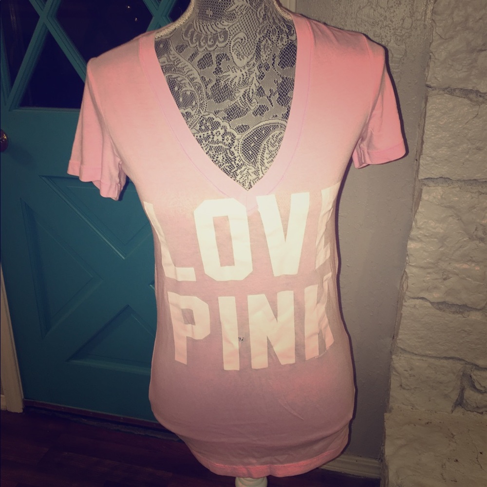 VS pink vneck 💕