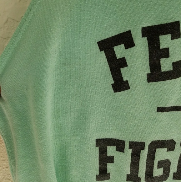 SOLD* Athletic Crossfit Crop Too - Picture 2 of 2