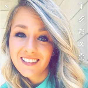 Meet your Posher, Kasey