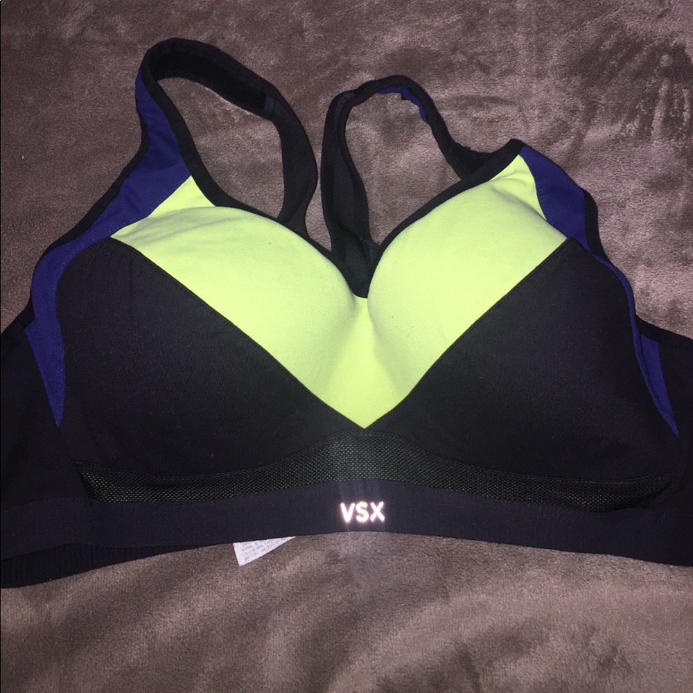 Sports bra