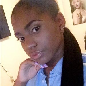 Meet your Posher, Quatashia