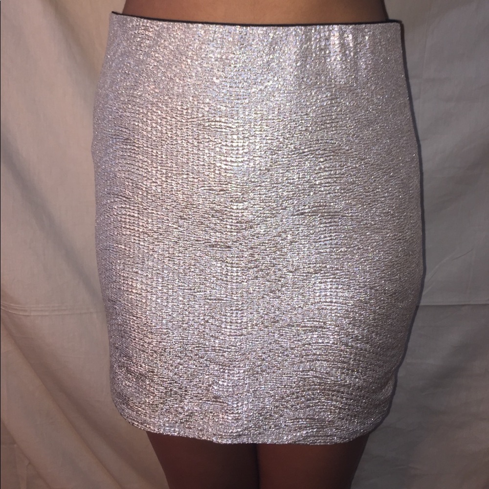 Gold high waisted pencil skirt