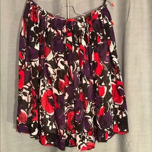 Calvin Klein floral pattern skirt - size 6