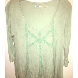 3/4 sleeve blouse with lace detail