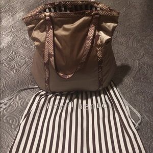 Henri Bendel beige and snakeskin purse w/dust bag!