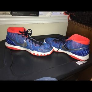 Team USA Kyrie 1's 9/10 condition