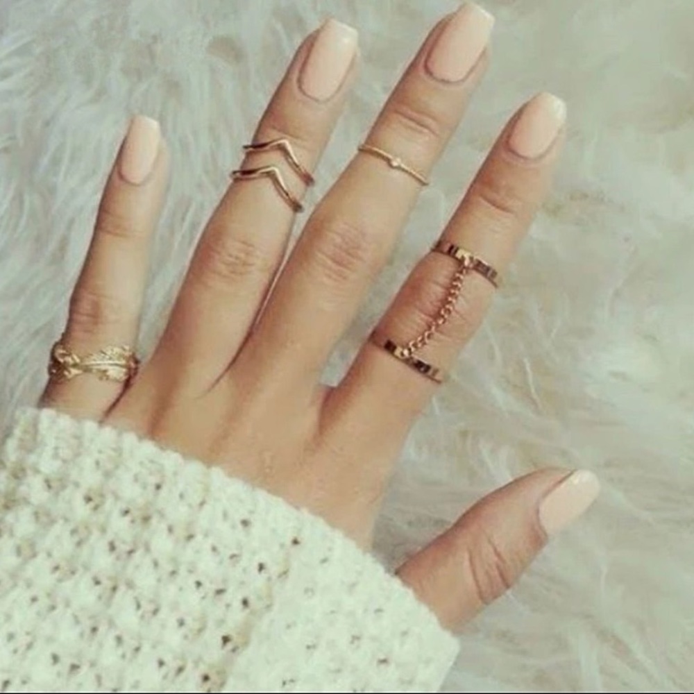 5 piece gold ring set