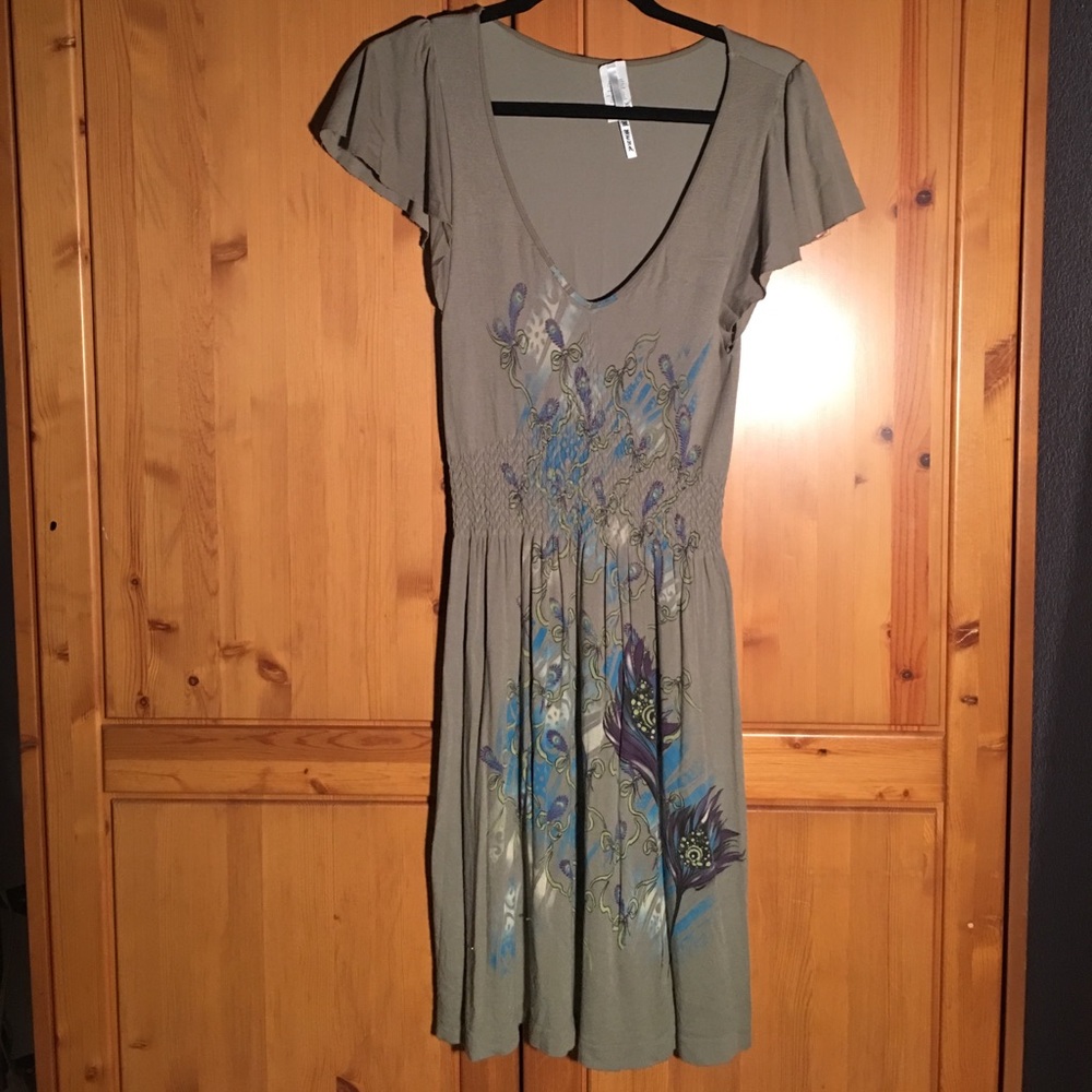 Very girly dress with peacock design
