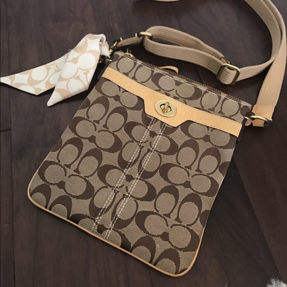 Coach classic monogram bag