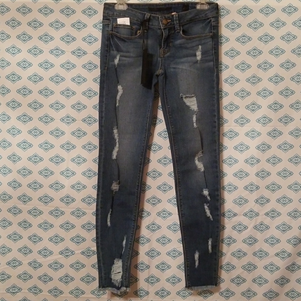 NWT sneak peek black label jeans