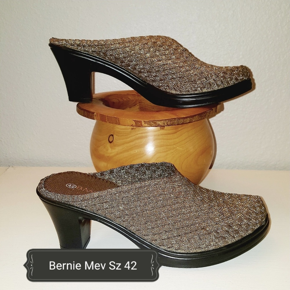 Bernie Mev Closed-Toe Heel