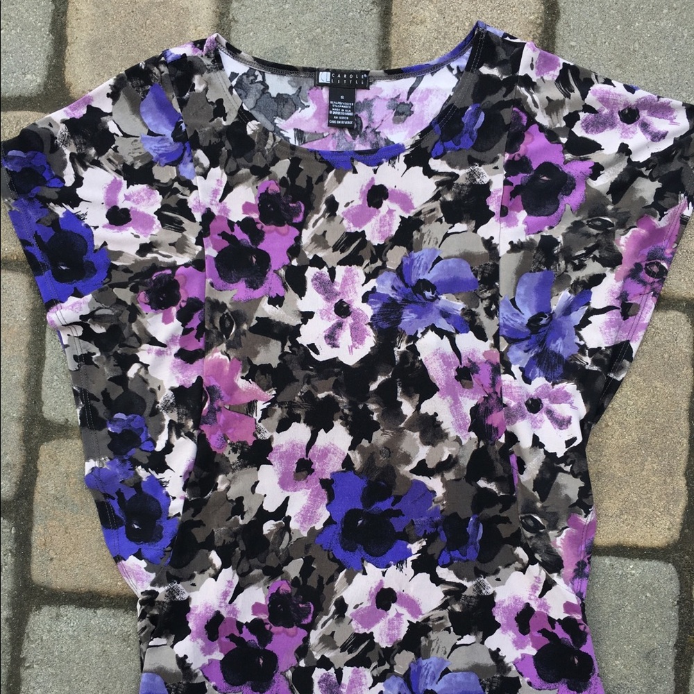 Floral shirt with ruffle sleeves