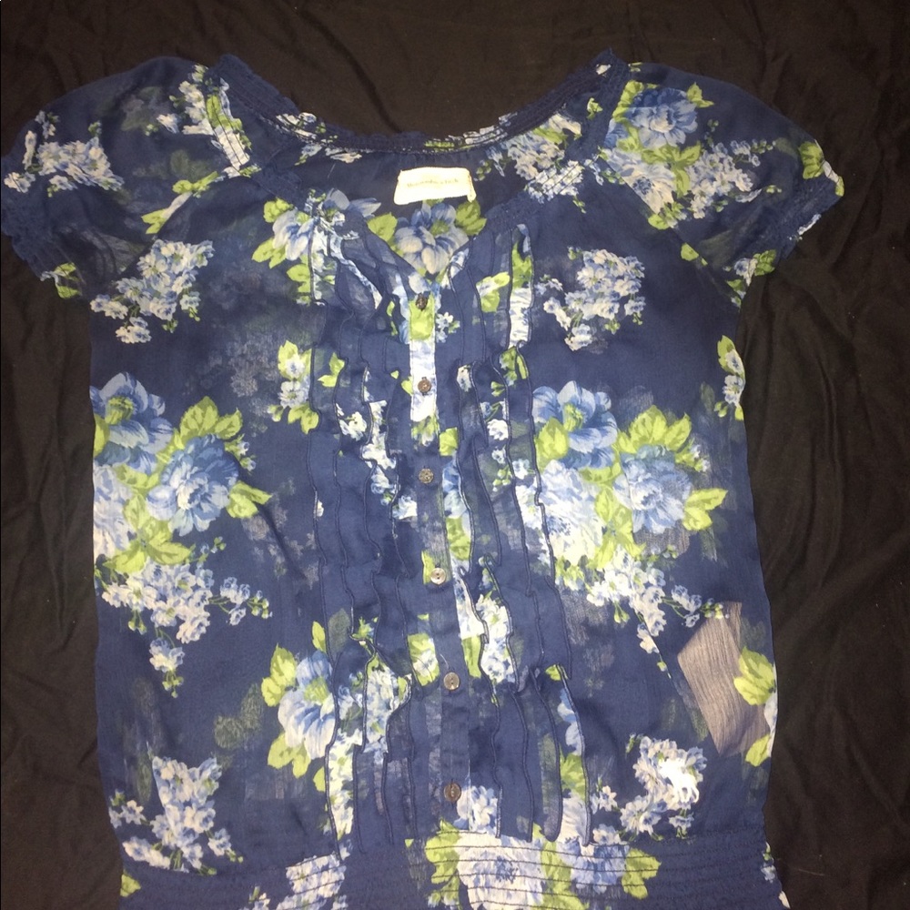 Cute floral Abercrombie & fitch blouse