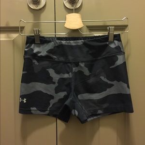 Under Armour biker shorts