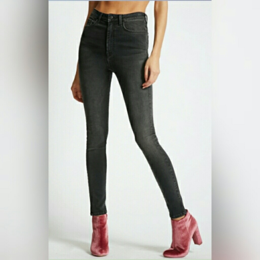 Forever 21 Dark Wash  Skinny Jeans