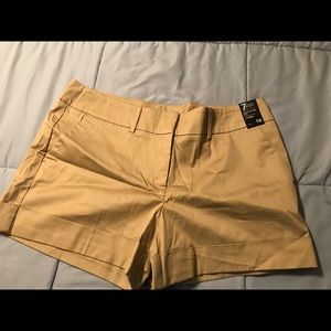NY&Co 7th ave sig fit shorts size 16 khaki NWT