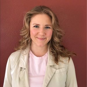 Meet your Posher, Emily