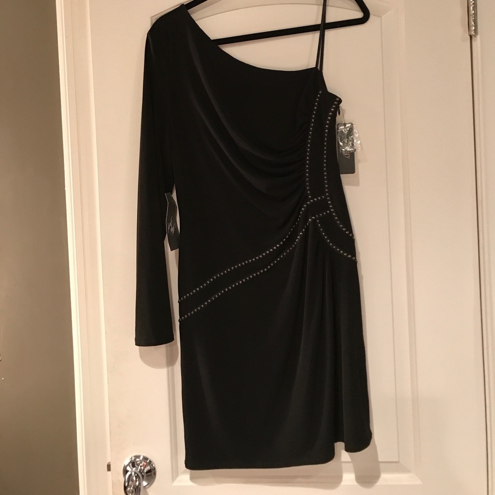 Beaded one sleeve dress by laundry