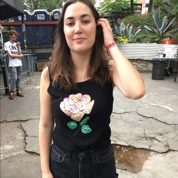 Meet your Posher, Julia - Picture 1 of 5