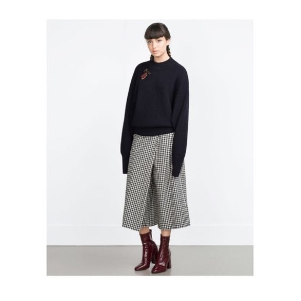 Closing in 1 day! Zara Trafaluc Gingham Culottes