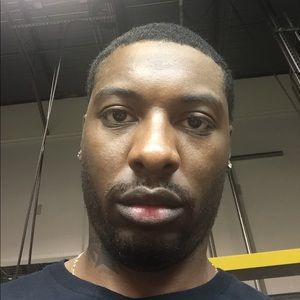 Meet your Posher, Deandrae