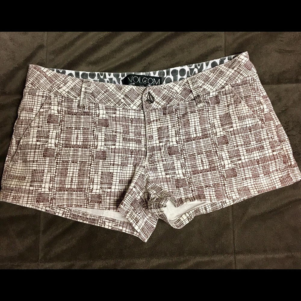 Volcom shorts