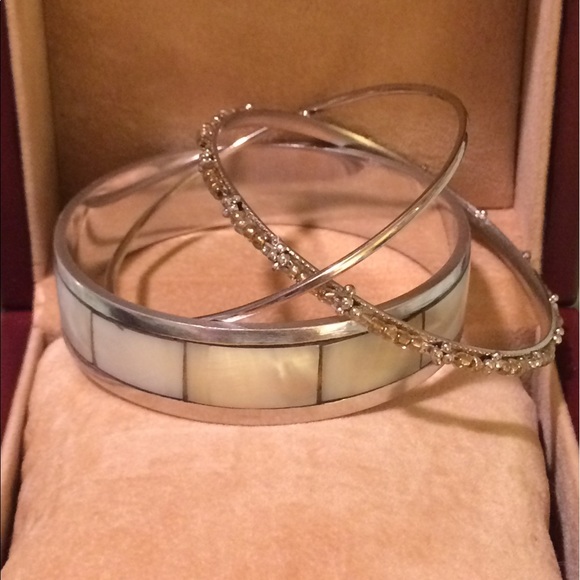 Silver Bangles with Mother of Pearl - Picture 3 of 4