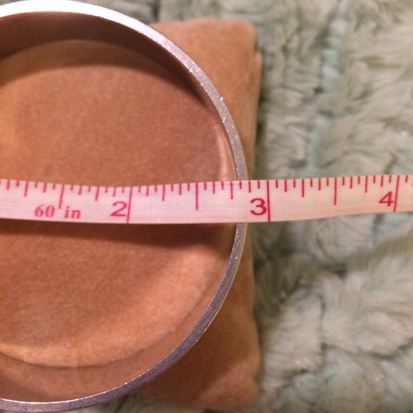 Silver Bangles with Mother of Pearl - Picture 4 of 4