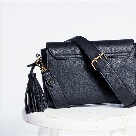 🎉2x Host Pick🎉Free People Carlee Vegan Crossbody - Picture 2 of 8