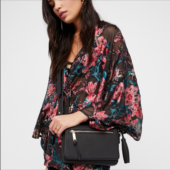 🎉2x Host Pick🎉Free People Carlee Vegan Crossbody - Picture 5 of 8