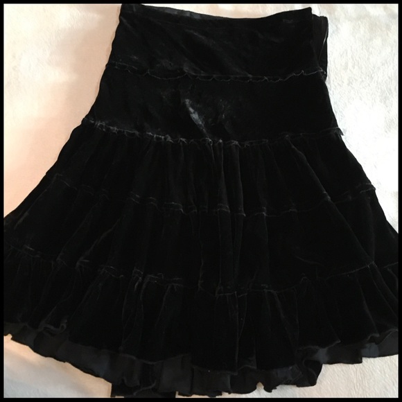 Velvet Skirt by Vince - Picture 5 of 8