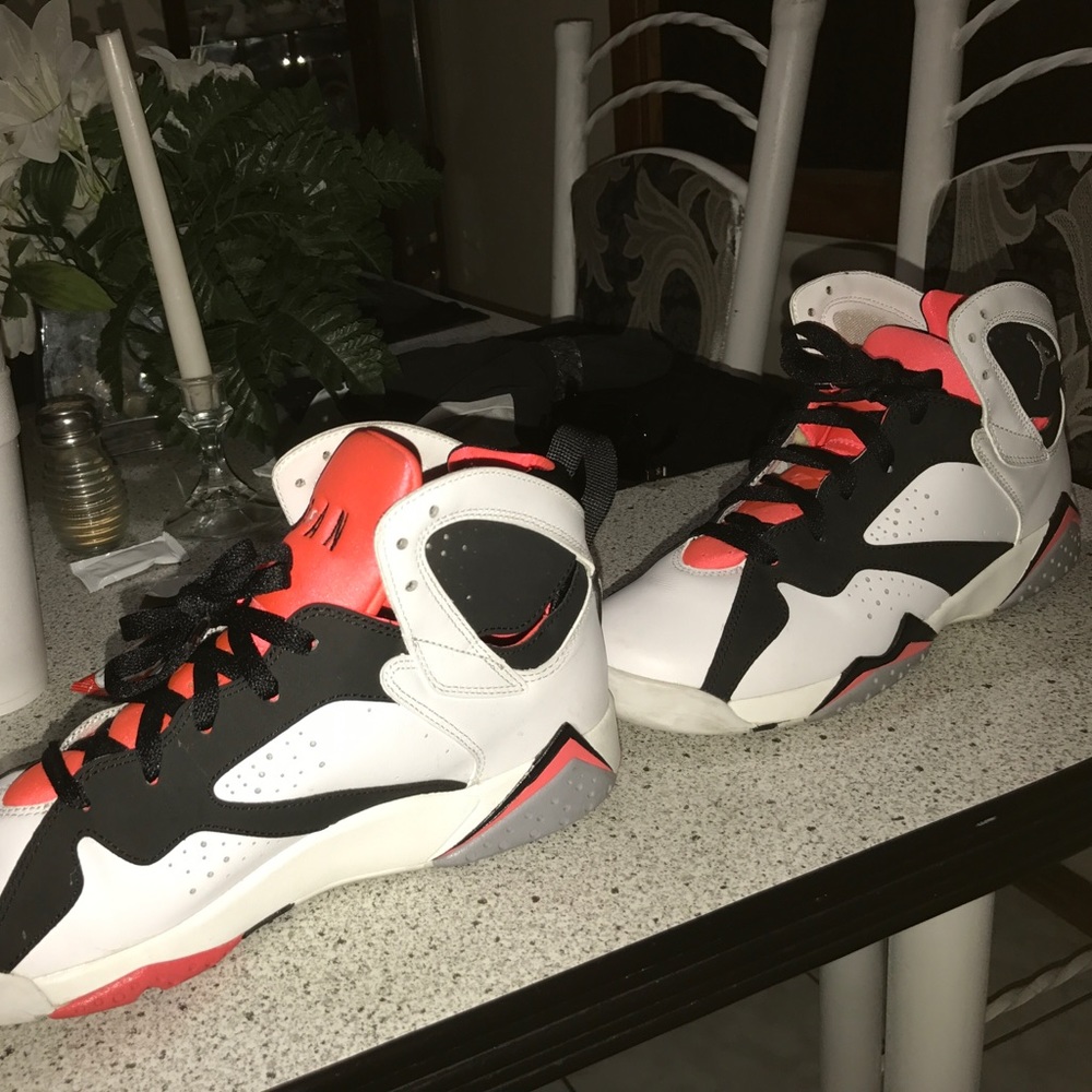 Jordan 7's HOT LAVA "AUTHENTIC "!!!!