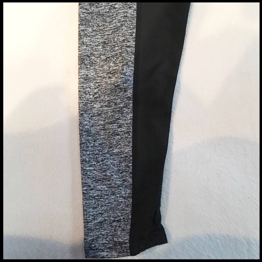 Workout Legging - Picture 3 of 5