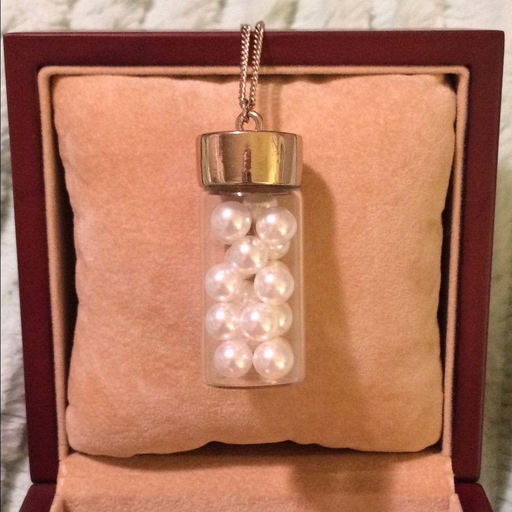 Unique Pearl Pendant on Long Chain