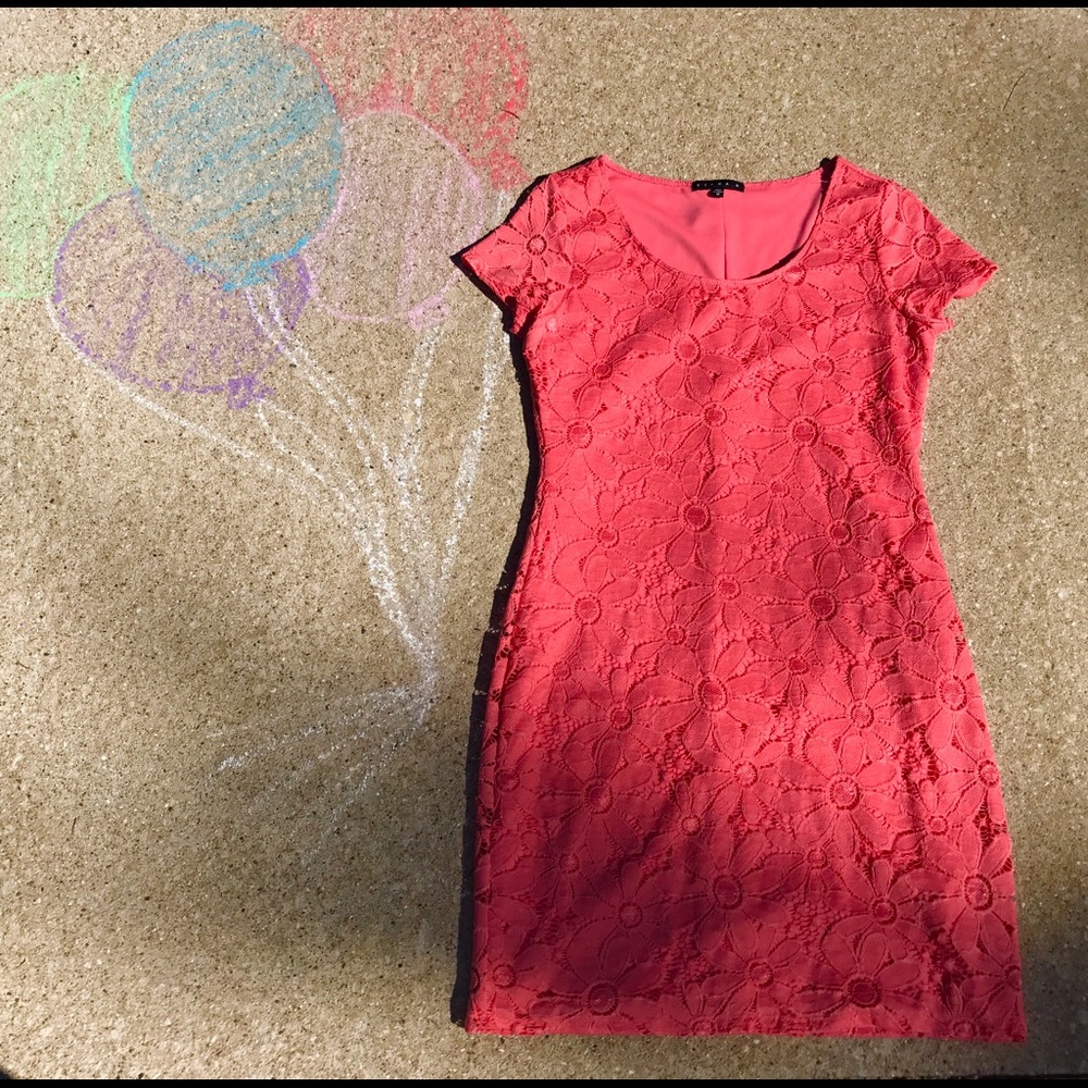 Peach floral lace short sleeve dress