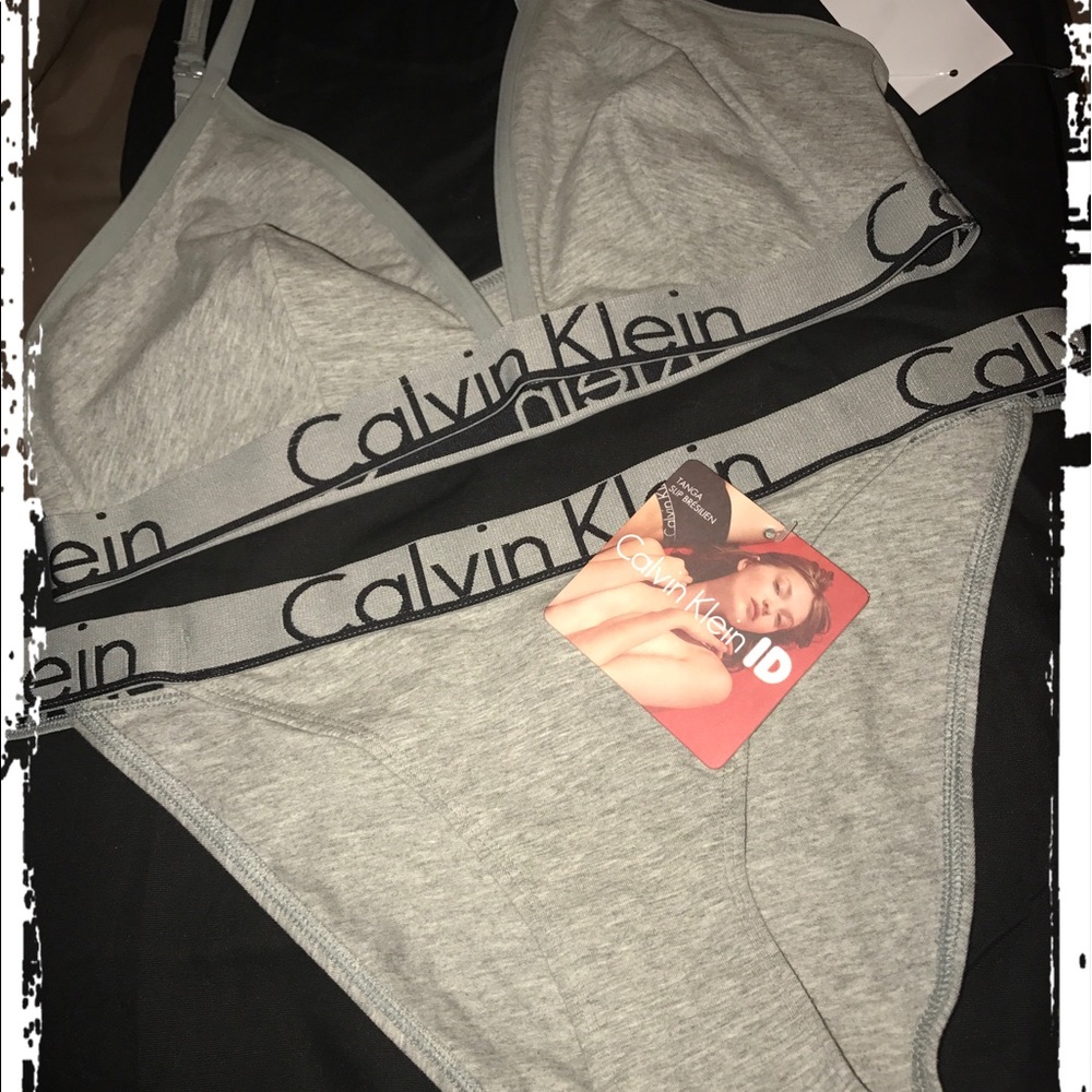 Calvin Klein Bra + Panty Bundle Gem
