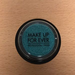 BRAND NEW Make up for Ever eyeshadow