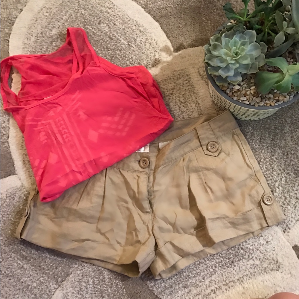 Forever 21 pleated casual cuffed shorts