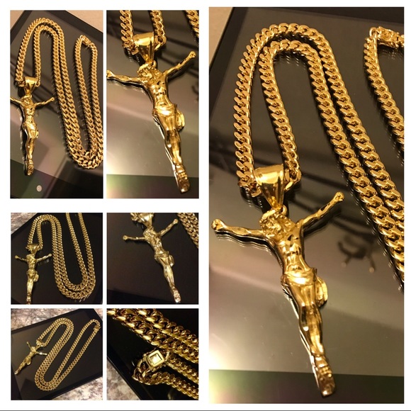 14K Gold Plated Cuban w/ Med. Open Arm Jesus