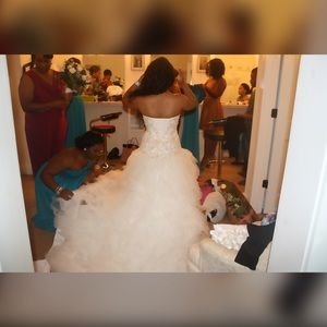 IVORY Ball Gown Style Wedding Dress