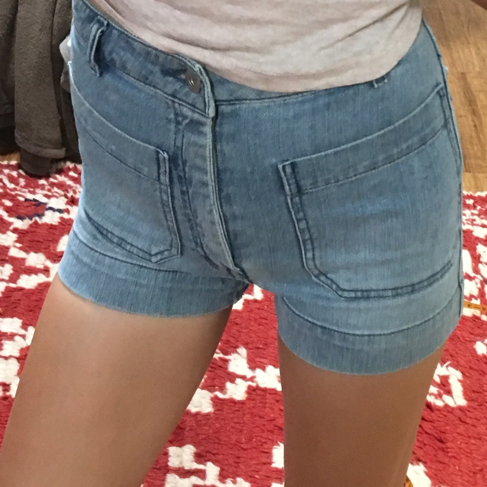 Vintage style h&m denim shorts size 2