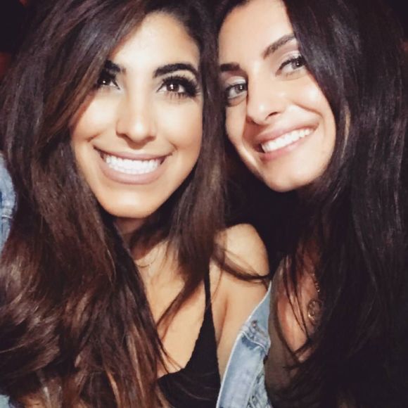 Meet your Posher, Angie - Picture 1 of 1