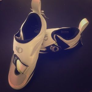 Cycling shoes New!